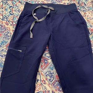 FIGS XS PETITE JOGGER: never worn. Brand new with tags. Navy
